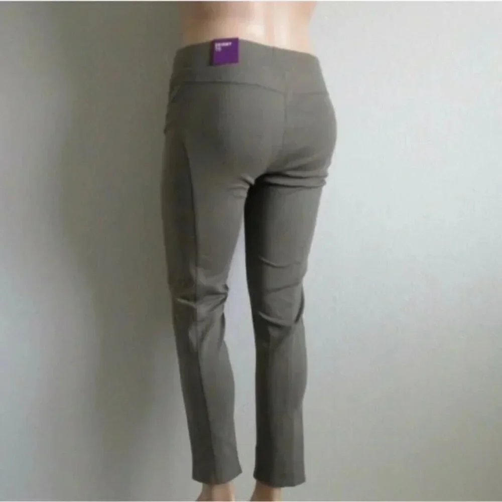 Lane Bryant Jeans Women’s PONTE Knit SKINNY Leggings Plus Size 16 Average NWT - Picture 2 of 3